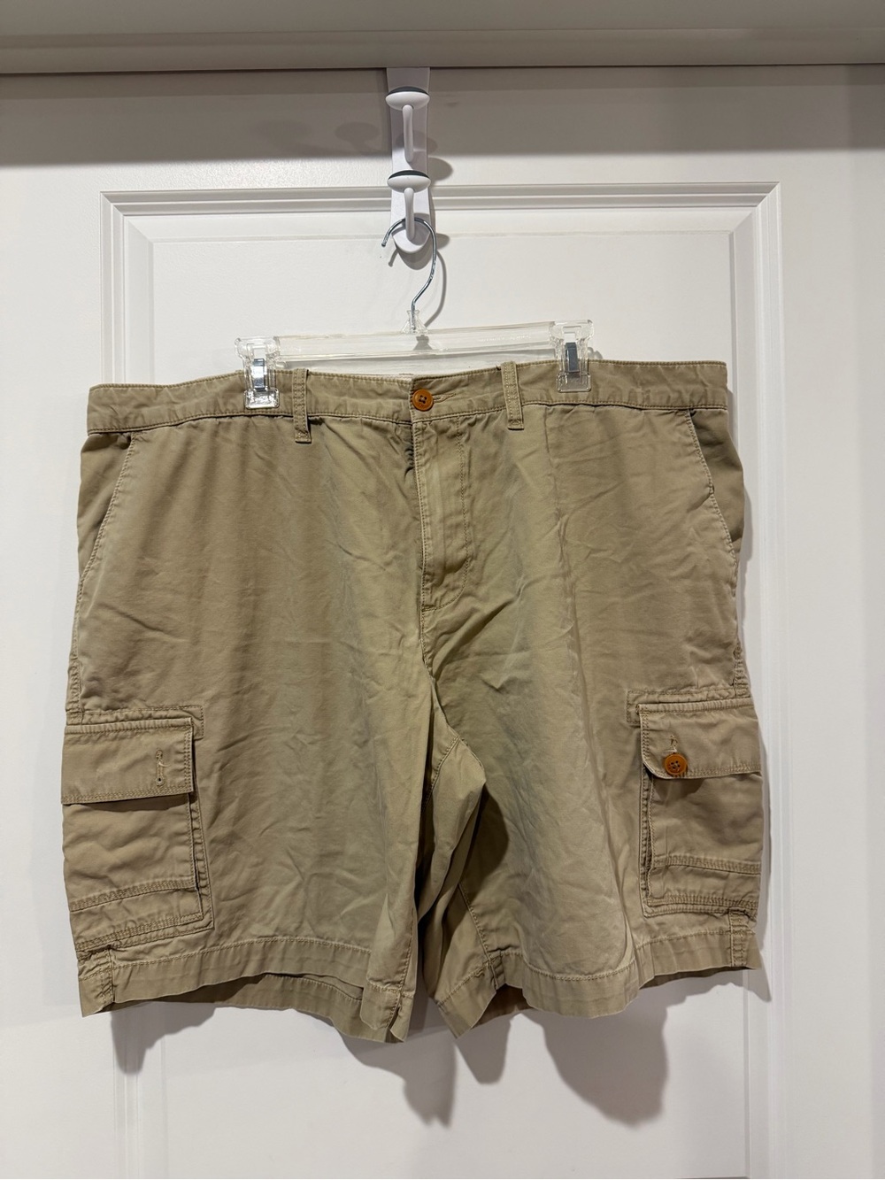 Tommy Hilfiger Men's Tan Cargo Shorts